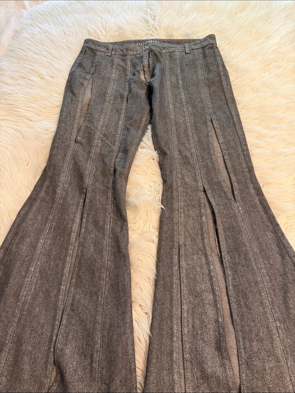 SALT MURPHY  Gray Flared Pleat-Front Jeans size 32 100% cotton inseam 34”
